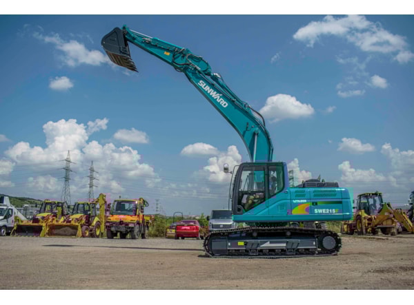 Excavator senile SUNWARD SWE 215 F - Garantie 3 ani! de vanzare